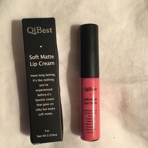 Soft matte lip creme lipstick!!